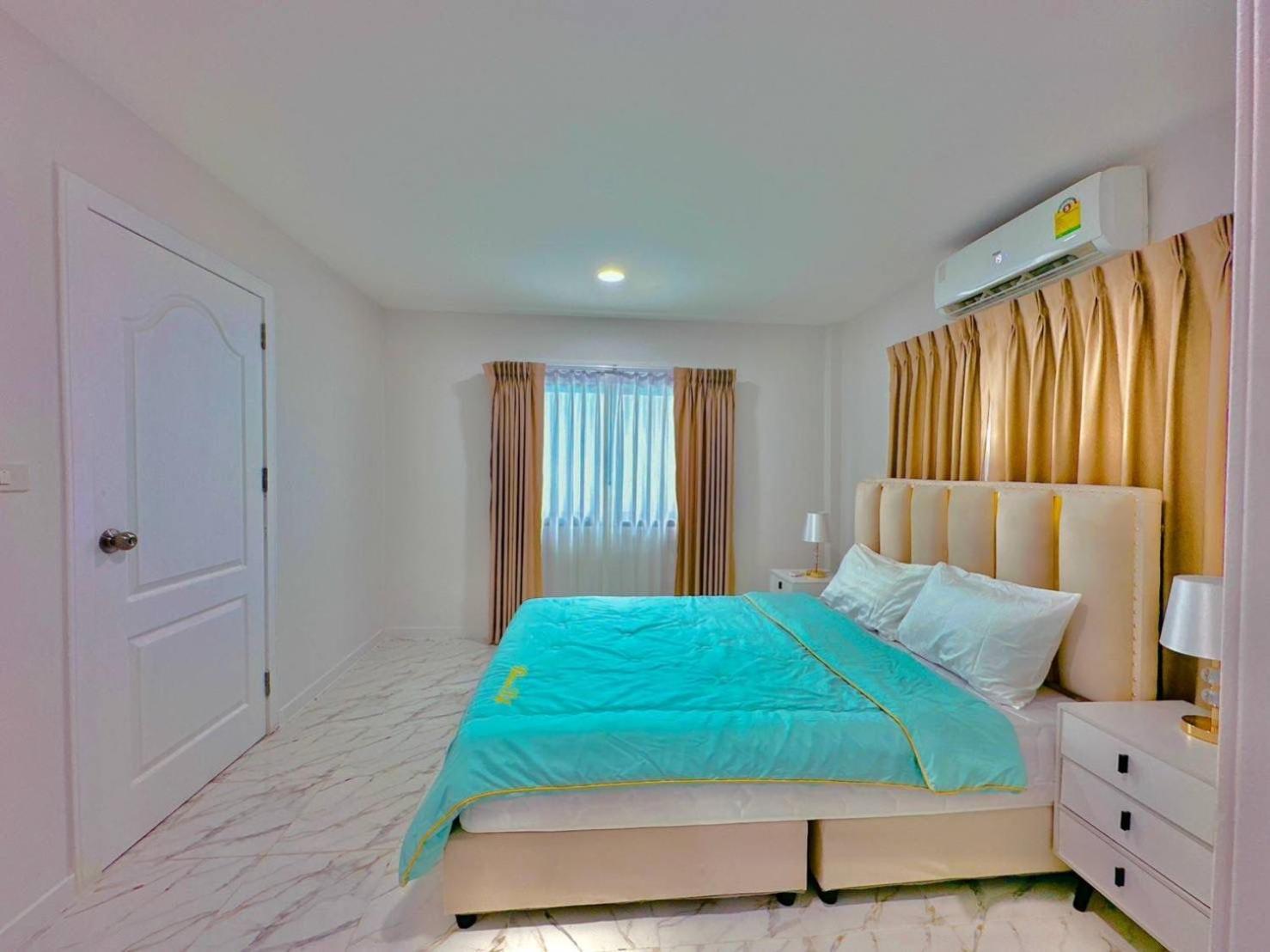 4Bedroom Pool Villa Near Walking St Bonk 芭達亞 外观 照片