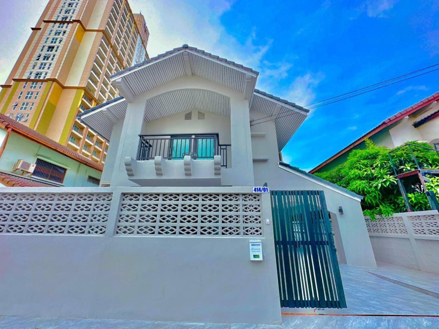 4Bedroom Pool Villa Near Walking St Bonk 芭達亞 外观 照片