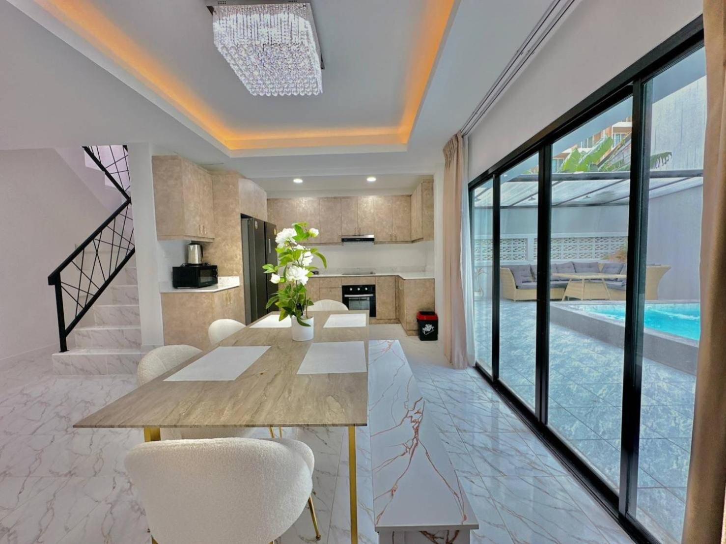 4Bedroom Pool Villa Near Walking St Bonk 芭達亞 外观 照片