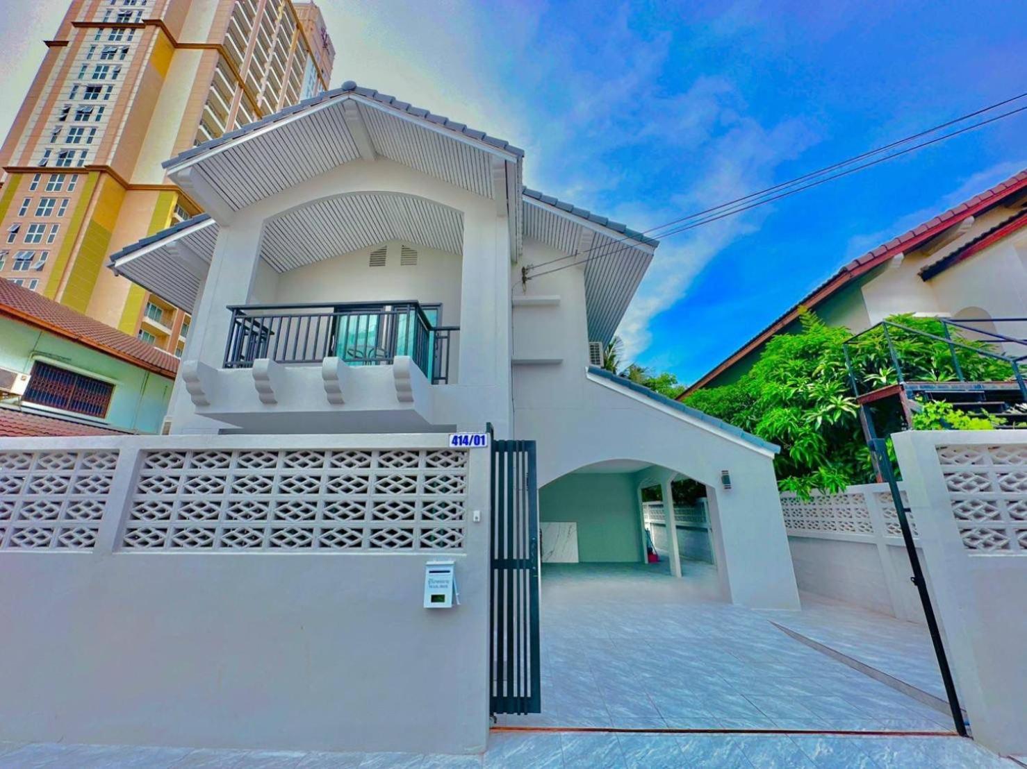 4Bedroom Pool Villa Near Walking St Bonk 芭達亞 外观 照片