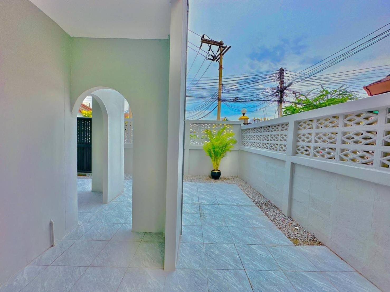 4Bedroom Pool Villa Near Walking St Bonk 芭達亞 外观 照片